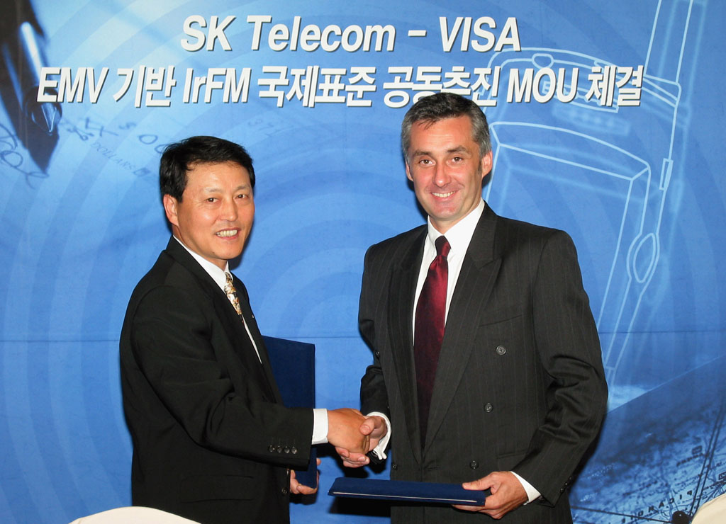 Both companies are signing an MOU that defines the technological cooperation for developing SK Telecom`s mobile payment technology as the international standard for Visa, and supplying it to the world